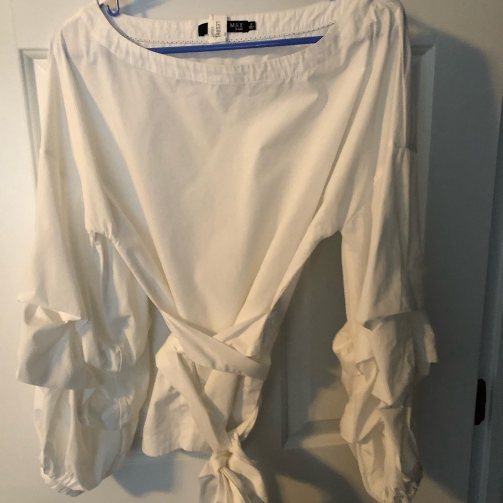 White belted puffy sleeve blouse